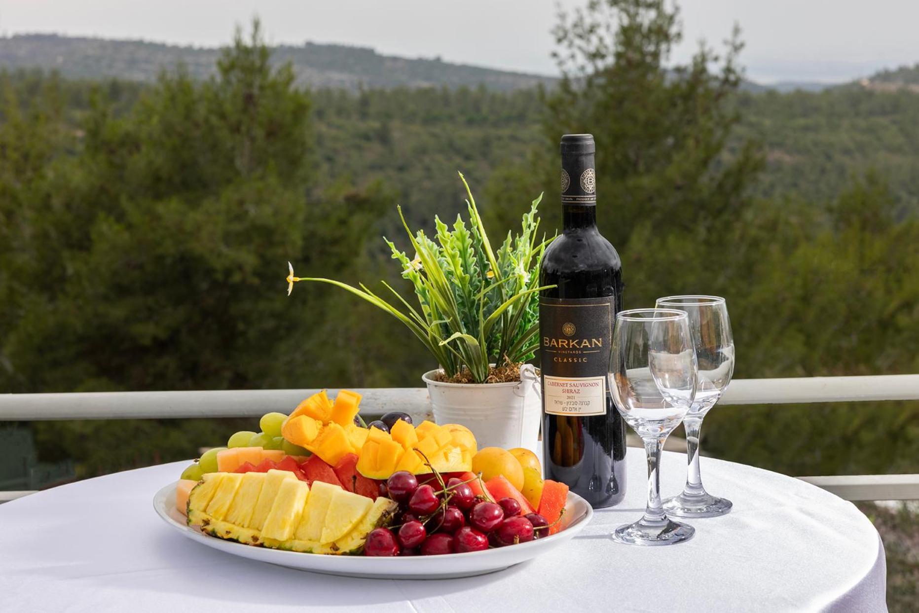 C Hotel Neve Ilan Dış mekan fotoğraf