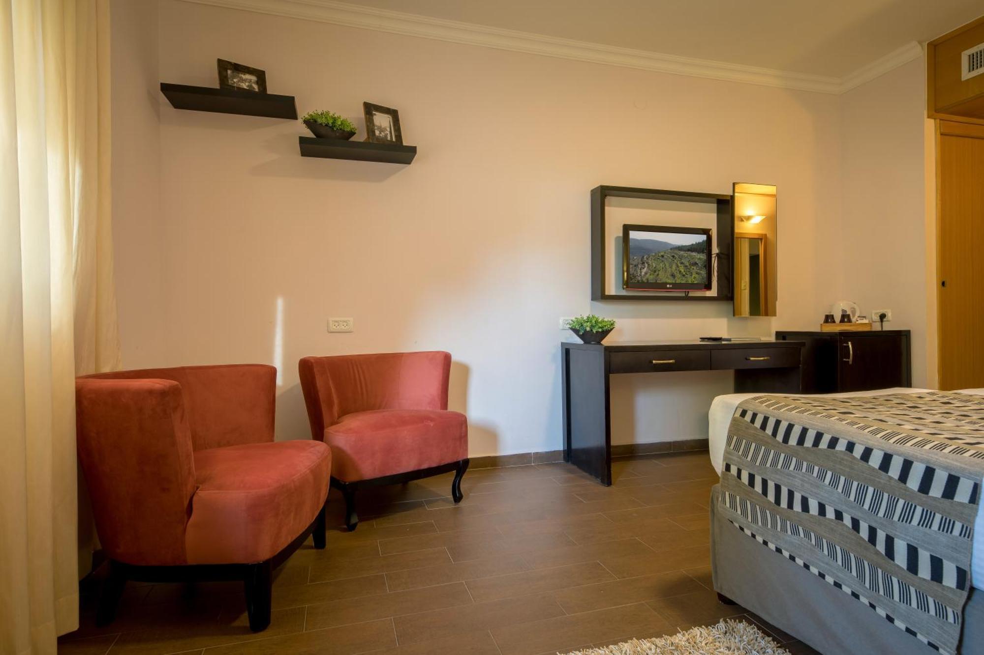 C Hotel Neve Ilan Dış mekan fotoğraf