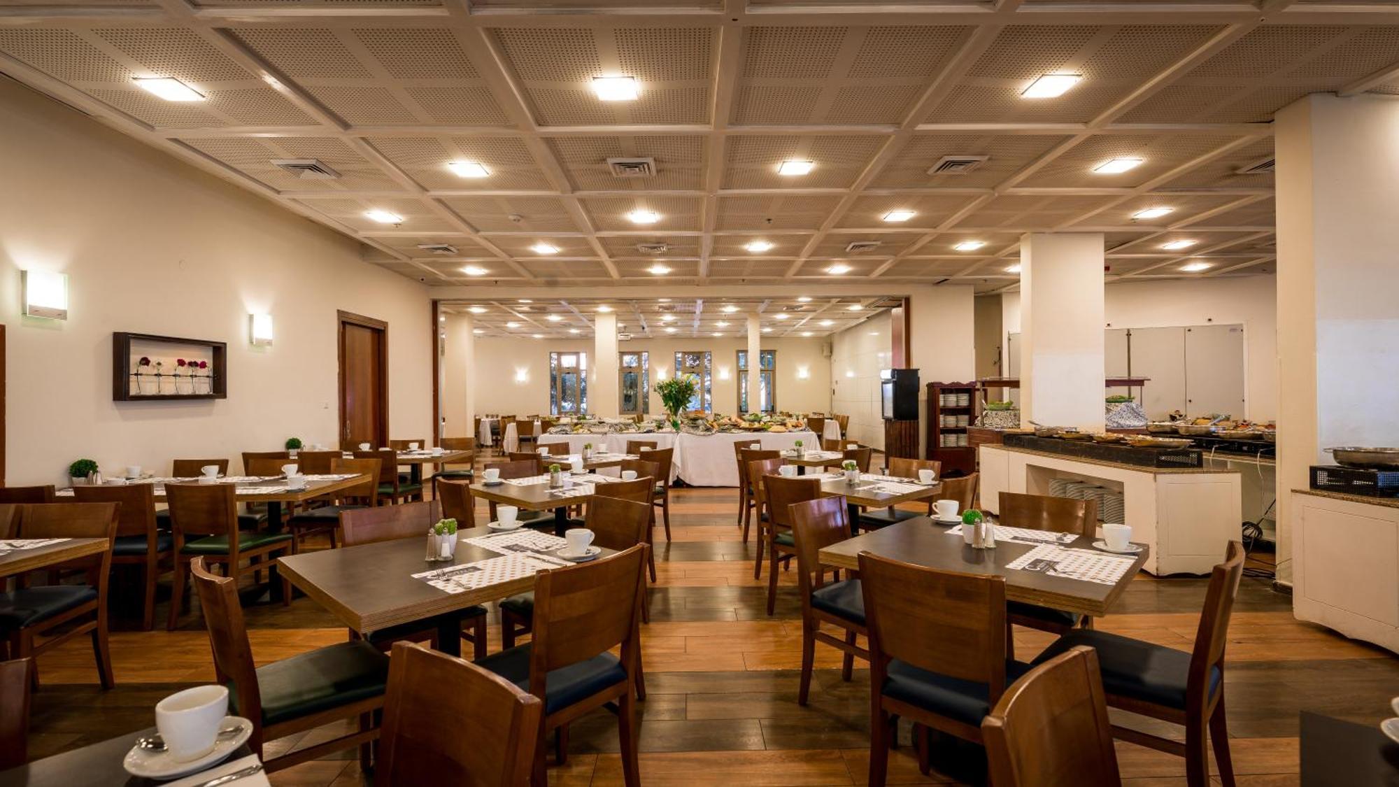 C Hotel Neve Ilan Dış mekan fotoğraf