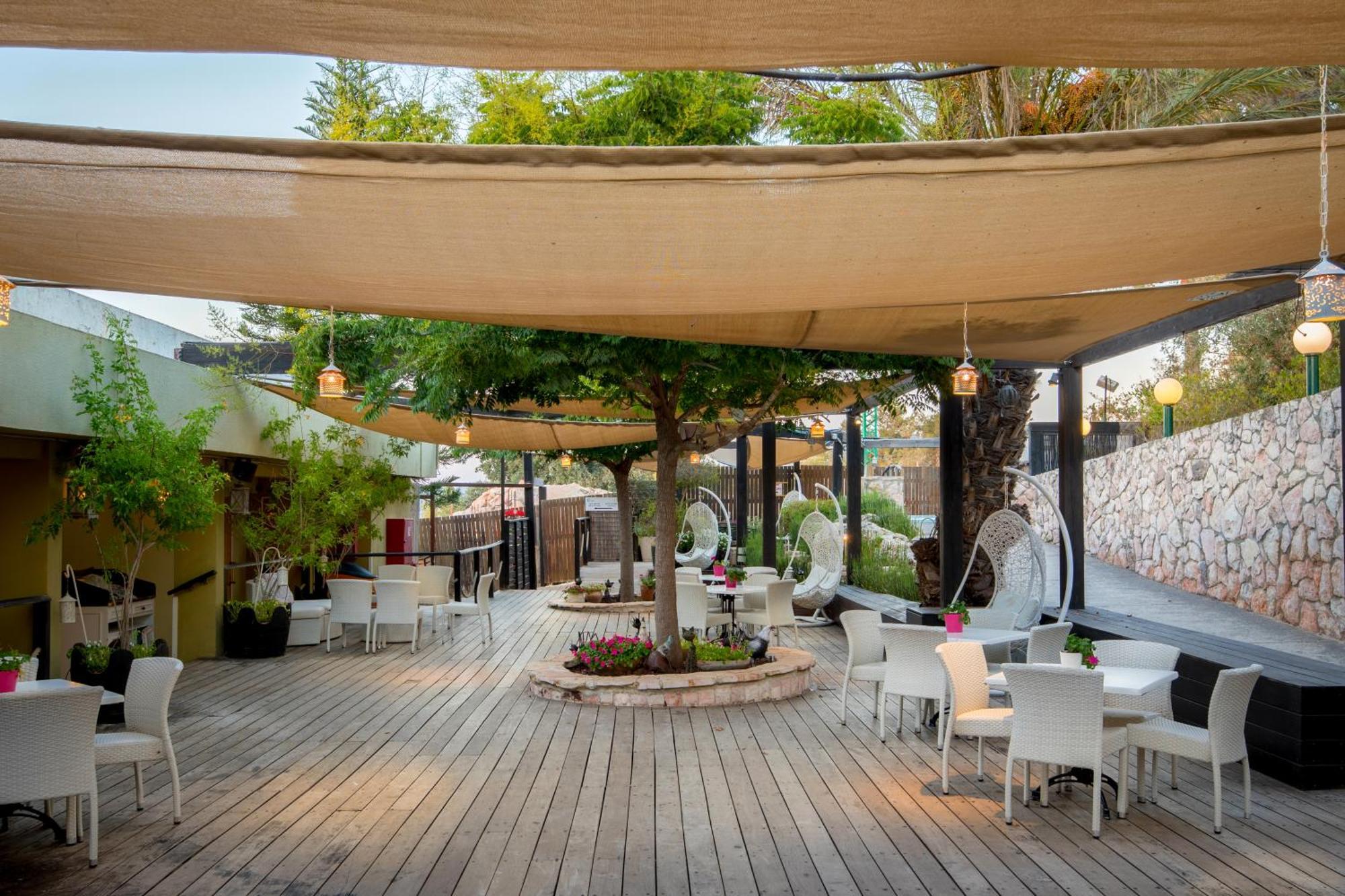 C Hotel Neve Ilan Dış mekan fotoğraf