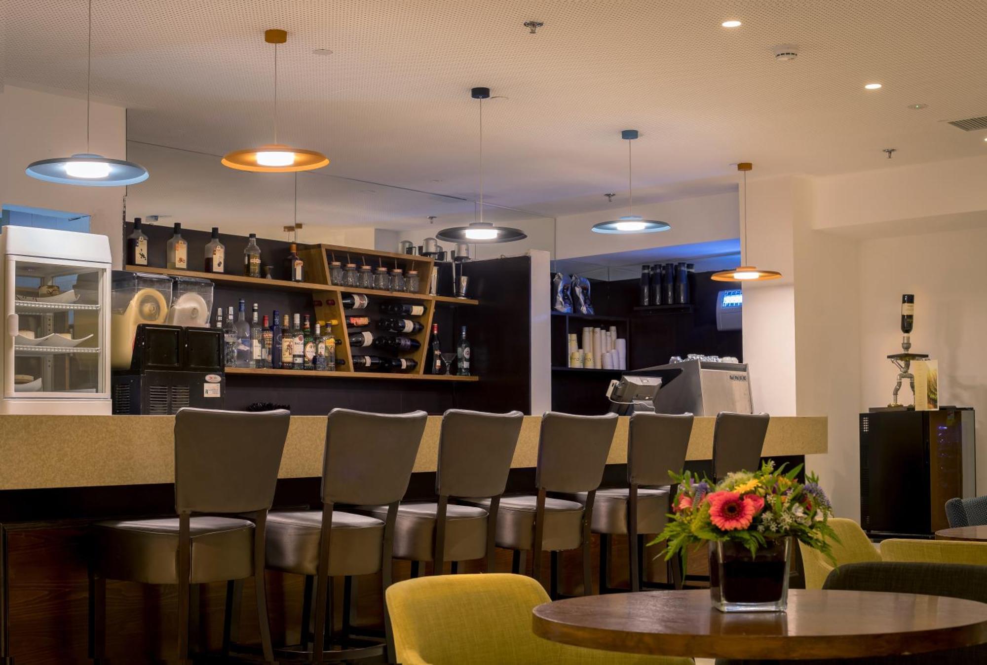 C Hotel Neve Ilan Dış mekan fotoğraf